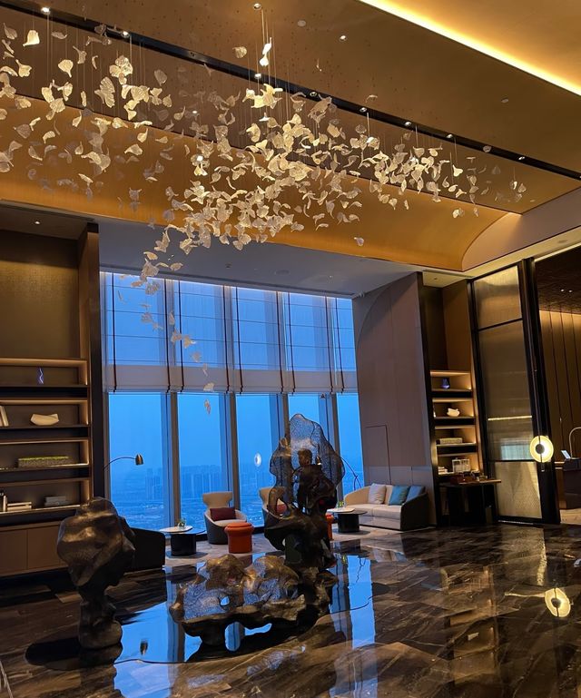 濟南潤華皇冠假日酒店