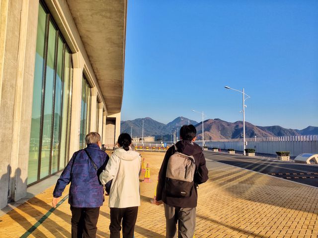 港珠澳大橋上看最美落日晚霞