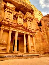 Exploring the Magnificent Treasury of Petra 🏺✨