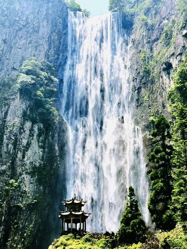 總要去一趟百丈漈吧 去看看金庸筆下的武俠