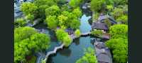 漫步蘇州園林：一場穿越千年的美學盛宴   踏入蘇州園林，彷彿打開了一本塵封的古籍，每一頁都書寫著東方