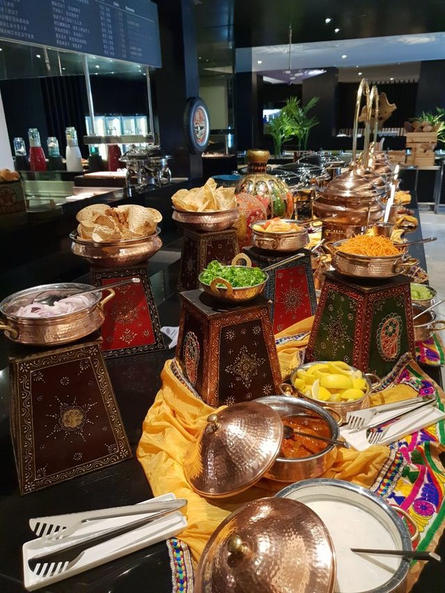 迪拜德伊勒市中心鉑爾曼酒店 探索動線全攻略  迪拜的黃金地段—Baniyas Road