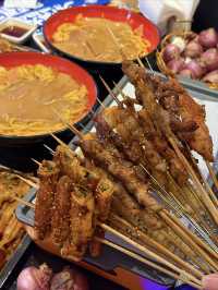 上海！！！新開嘅！！！  上海好食嘅東北老式麻辣燙開新店啦！就喺大木橋路呢邊，試業就已經要排隊，超級火