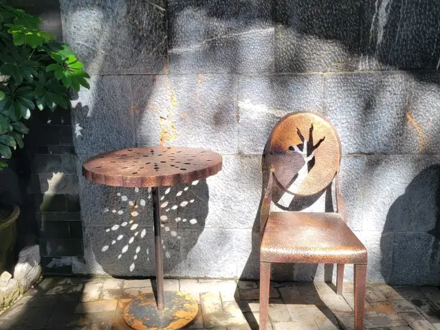 Is the Sun Palace worth visiting?