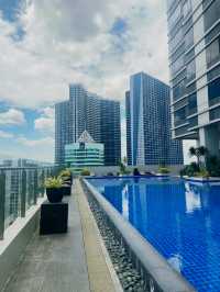 Skyline Pool Vibes🏊  