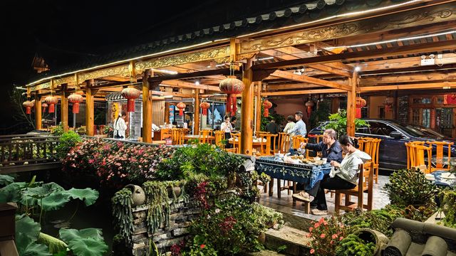 仙人洞村，越夜越美麗