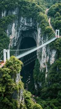 恩施3天2晚人均才1800!4人說走就走的秘境之旅,屏山峽谷美到窒息,預算竟沒超支? 誰說湖北只有