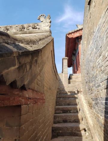 Yuncheng Duiyun Cave: Red Imprint, Cliffside Wonder