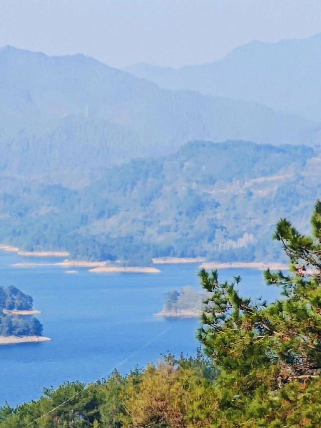 不必飛京都！千島湖天嶼山藏著江南最野的秋日紅葉海
