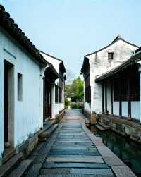 江南第一水石盆景｜崖壁奇絕、洞幽水秀｜乘烏篷船遊千年山水盆景