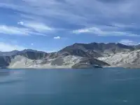 塔縣回喀什偶遇白沙湖封神路段,缺場雪!