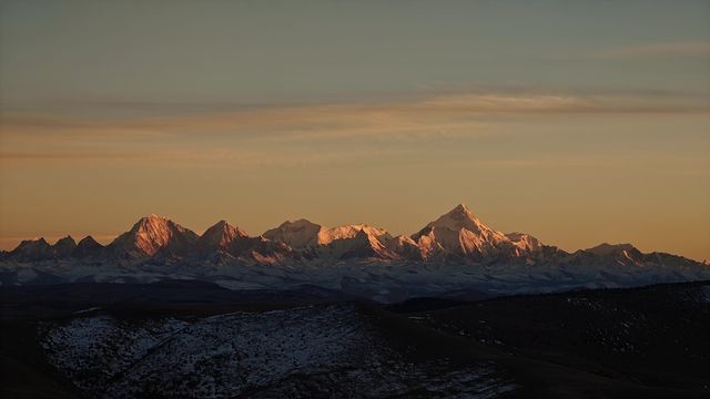 行程進行的時間是12月初，是川西旅行的淡季，雖然因為天氣寒冷和高原反應給到行程中有一些挑戰性，但是除