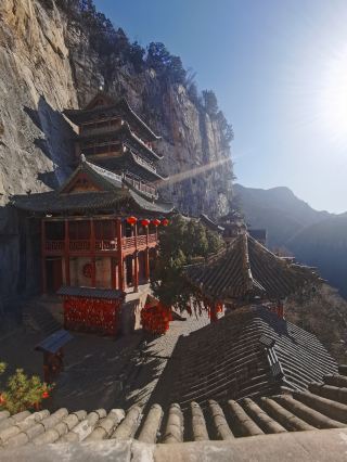 หน้าผาอายุพันปี สิ่งมหัศจรรย์แห่งไท่หาง