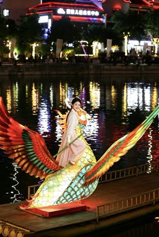 ประสบการณ์มรดกทางวัฒนธรรมที่จับต้องไม่ได้ของหงหู เทศกาลอาหารริมแม่น้ำ: ประสบการณ์อาหารและช้อปปิ้งที่น่ารื่นรมย์