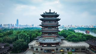 Discover the treasure of Shandong. I find myself falling for Daming Lake again and again.