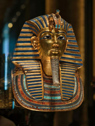 The Tutankhamun Tomb Special Exhibition at the Grand Egyptian Museum, the world's largest museum dedicated to a single ancient civilization, is being presented in its entirety for the first time in two parallel galleries totaling 7,000 square meters.