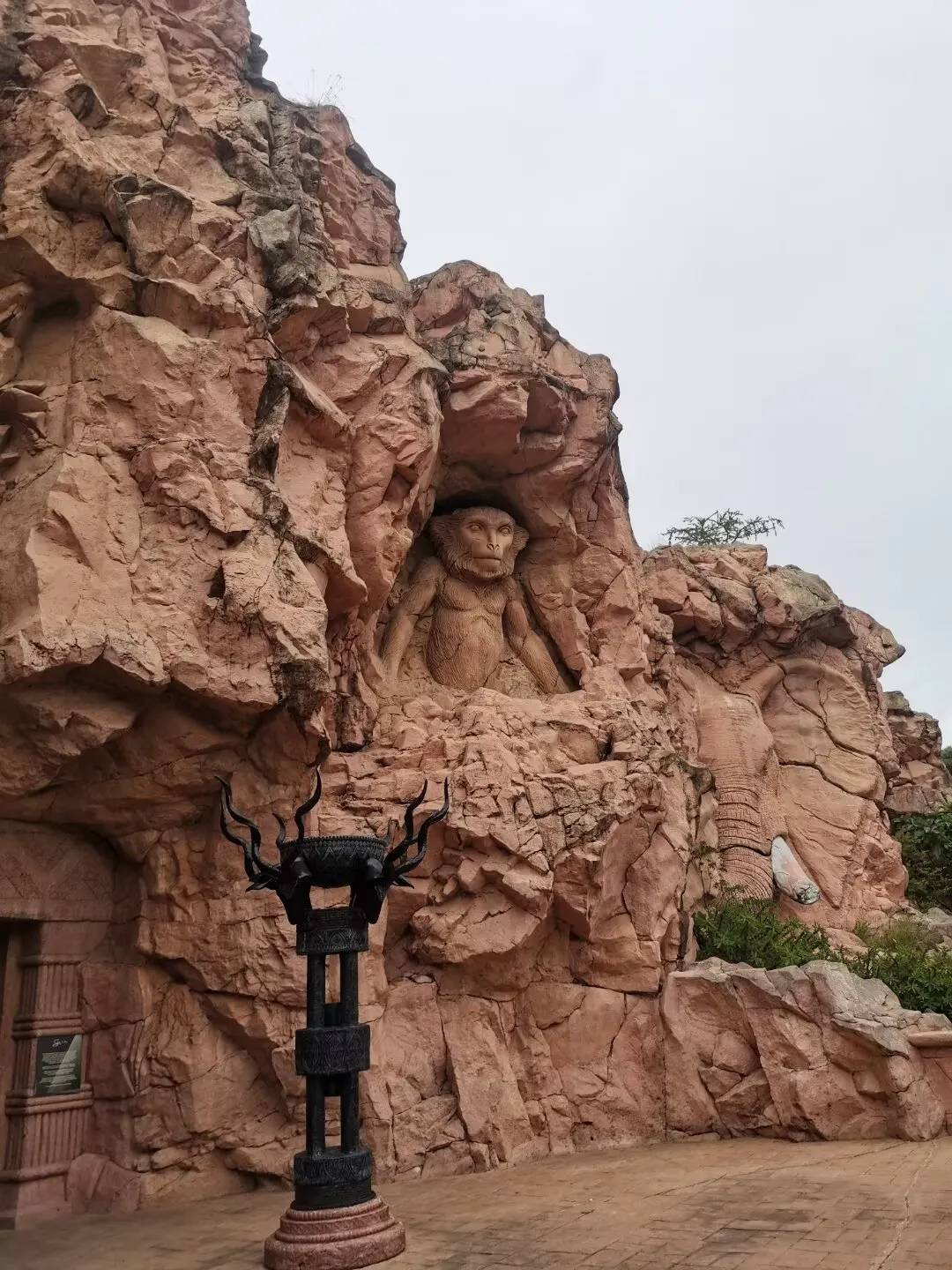 Just got back from a few days at Sun City, about a 2.5-hour drive (185km) from Joburg. As someone who prefers actual historical sites, I was sceptical about a resort built in 1992 pretending to be an ancient 'Lost City'. It’s basically Africa’s version of Vegas meets Disney, but to be fair, it actually works if you know what to expect.

First, the accommodation. We stayed at The Palace of the Lost City. It’s over-the-top cheesy—massive elephant sculptures, gold domes, and zebra-patterned carpets. It feels incredibly dated but in a weirdly grand way. 

Here’s how to actually tackle the place without losing your mind:

1. The Safari is the real winner. Pilanesberg National Park is right next door. The best part? It’s malaria-free, so no dealing with medication side effects. We did the early morning game drive and managed to tick off the Big Five. Well worth getting out of bed at 5 AM for.

2. Valley of Waves. It's a massive man-made beach in the middle of the bush. The 2-metre waves are decent fun, but the logistics are a pain. DO NOT just show up at the gate expecting to buy a ticket. They don’t sell them there. You have to pre-book on TicketPro. I saw a few families getting turned away at the entrance, which looked like a nightmare. Also, the 'Bridge of Time' does a fake earthquake show every hour. It’s just loud noises and a bit of shaking—pretty gimmicky, honestly.

3. The Golf Course. Didn't play a round, but walked past the Lost City course. Apparently, there are actual crocodiles in the water hazard at the 13th hole. No thanks, I'll stick to Melbourne's safe, croc-free courses.

My advice? Keep it to a 2-night stay. One day for the resort madness, one day for the safari. Bring a proper jacket because the temperature drops like a stone once the sun goes down, and pack serious sunscreen. It’s a weird place, but worth the trip if you plan the logistics properly.