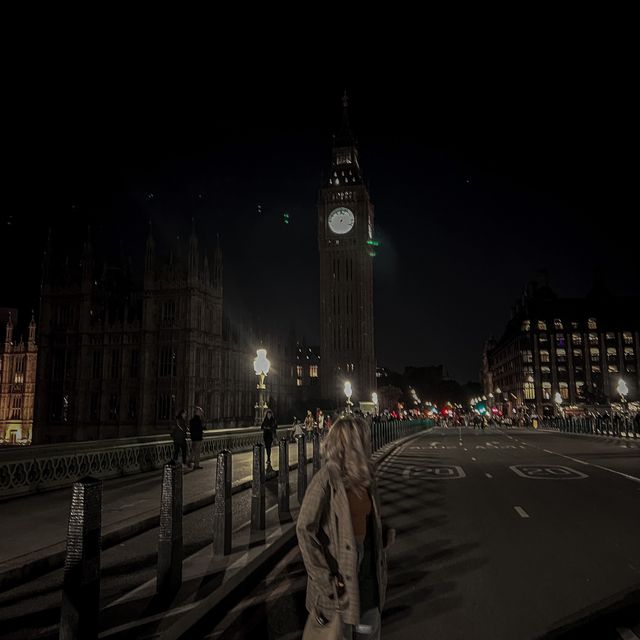 Big Ben and Picadilly Street