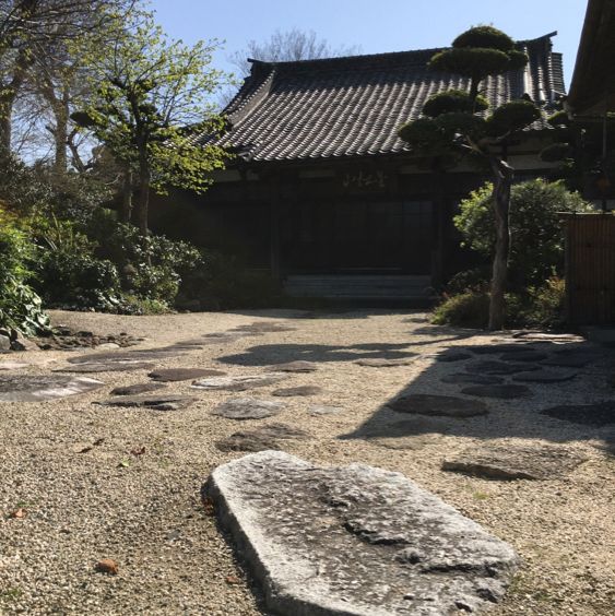 お地蔵さまの並ぶ寺【西光寺】
