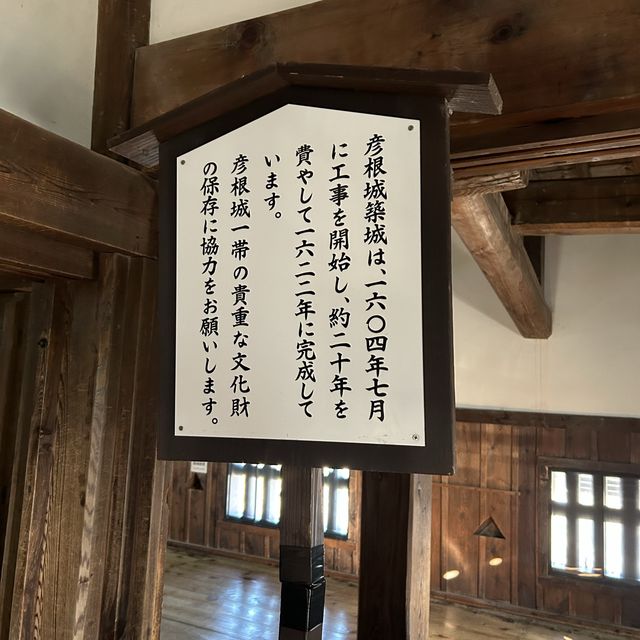 在古堡上鳥瞰古鎮