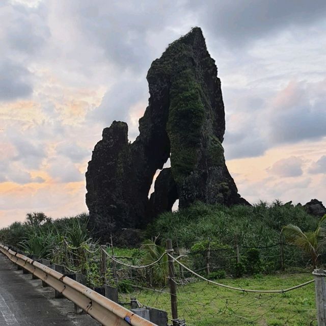 蘭嶼的大地造物奇岩美景