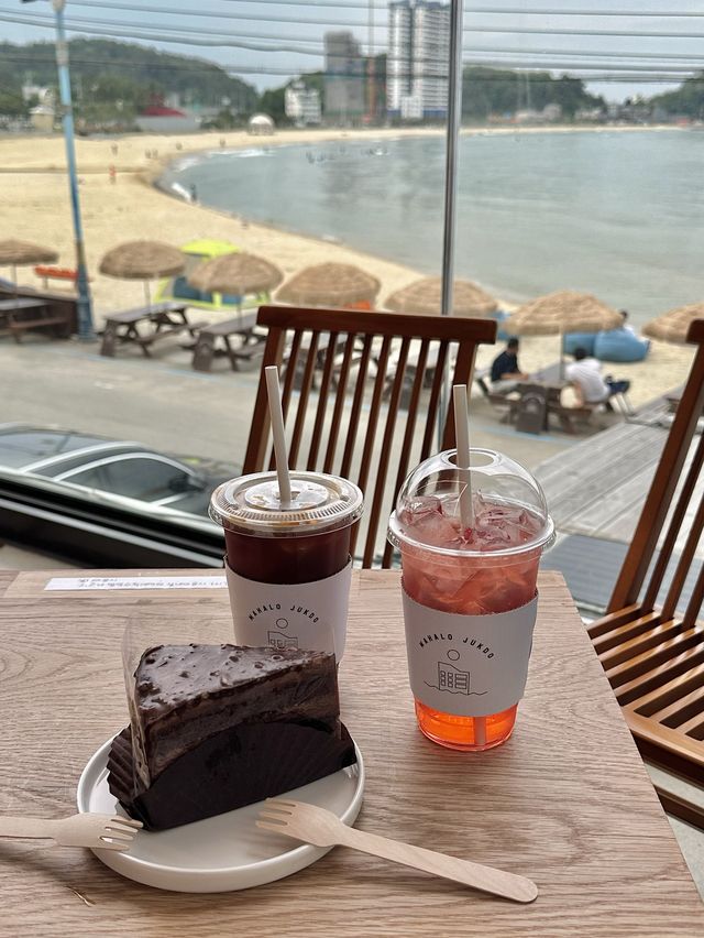 양양 죽도해변 바다뷰 카페 ‘마할로 죽도’🏝️