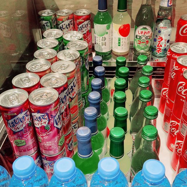 在法國音樂的氛圍中，享受超美味的日本海鮮拉麵！