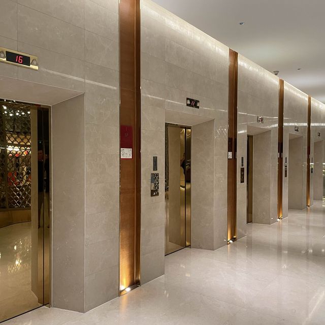 멋진 호텔. 하노이 Hyatt Regency West Hanoi 멋진 호텔. 하노이 Hyatt Regency West Hanoi
