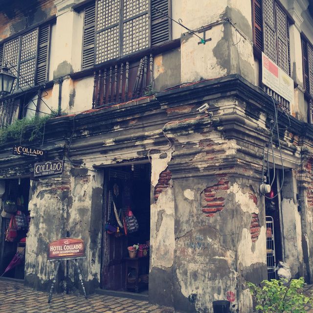 Very Vintage, Vigan…