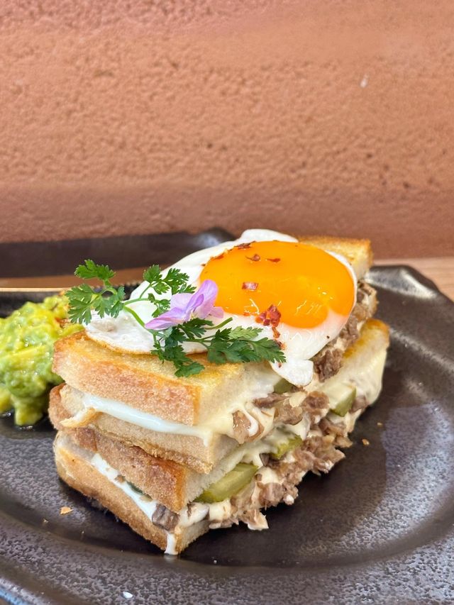 香港太平山山頂睇風景食甜品～