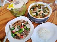 ร้านเด็ดพัทยา ครัวเจ๊ตุ้ม อาหารสด รสชาติอร่อย