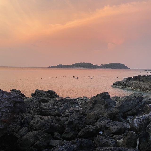 หาดตายาย ที่เที่ยวเกาะล้าน 