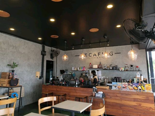 LECAFING Slowbar | หาดวอนนภา บางแสน