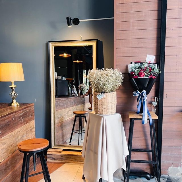 📍 BLACK Café ☕️