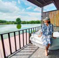 Kram Farmstay กำแพงแสน ที่พักติดริมทะเลสาป