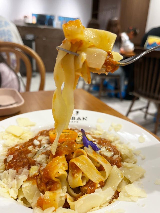 旺角新店地方好寬敞呀~ 旺角新店地方好寬敞呀~
