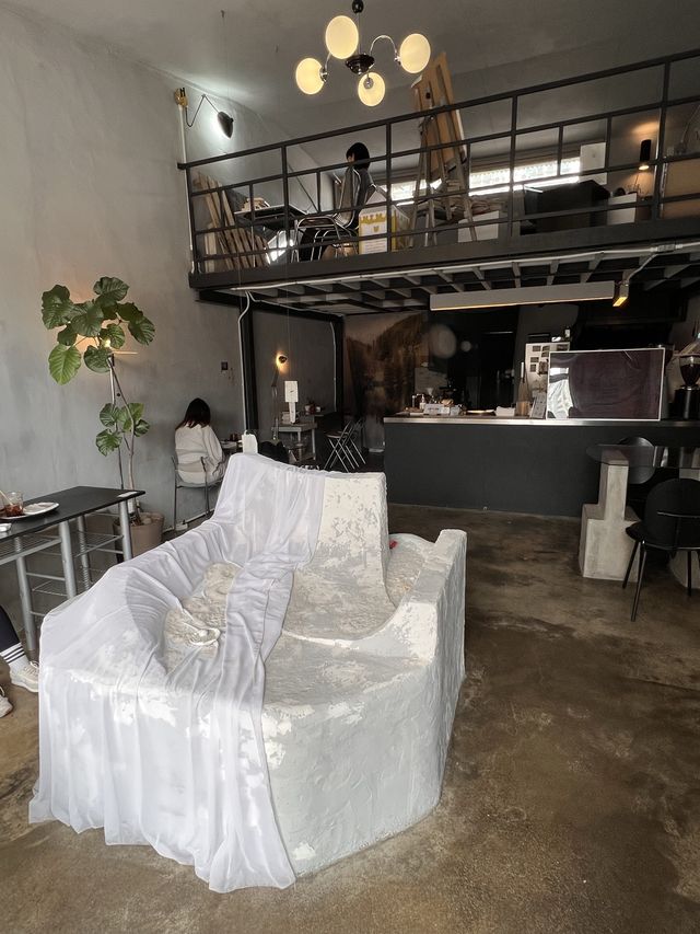 韓国/ソウル【文来】看板猫ちゃんがいるオシャレなカフェ☕️