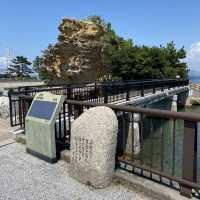 淡路島！郷土記念物絵島（えしま）岩屋にあるパワースポット！海が綺麗！明石大橋を背に絶景ポイントでもある