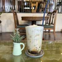 W8  viangpha cafe