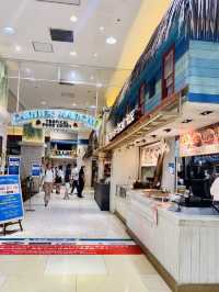 Food court at Yokohama World Porters 🇯🇵