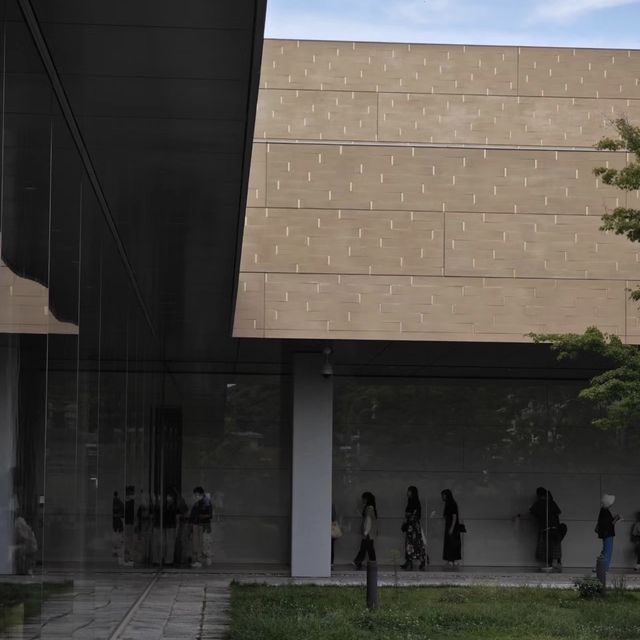 靈感殿堂：京都市京瓷美術館 🖼️🏛️✨