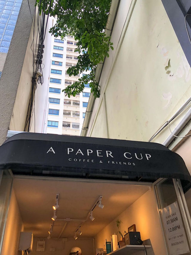 CUTE TINY COFFEE SHOP IN THAILAND 🇹🇭 