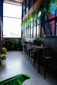 Stairs Cafe and Bistro คาเฟ่ลับ ภูเก็ต 