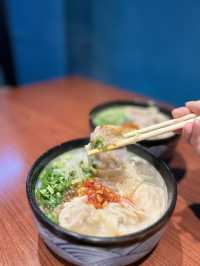 ［新竹/東區］ 新竹東門市場米粉攤｜超濃郁湯底 銅板價 排隊美食 吃過還會想吃😳 