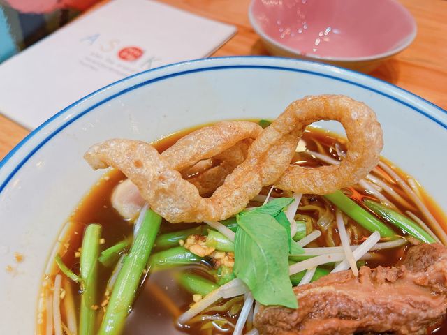 咁耐無去泰國旅行，突然好想食船麵，上網搵，好多人都推介呢間阿叔泰麵，一於放工約埋同事一齊去試吓先～