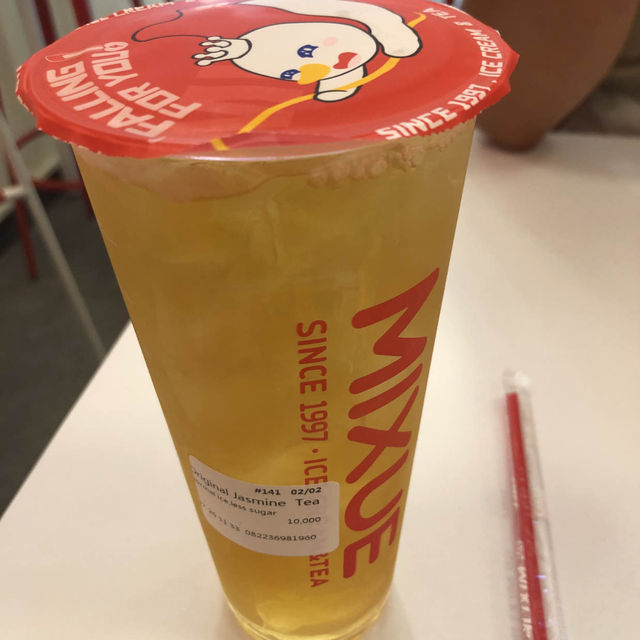 性價比完勝麥當勞的大號蛋捲冰淇淋：MIXUE