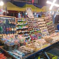 เดินชิล ชิม ช้อป ถนนคนเดินเมืองกระบี่