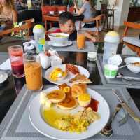 Breakfast With a View At JW Marriott 🍳