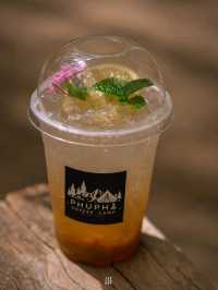 คาเฟ่ป่าสนริมอ่างเก็บน้ำห้วยท่าเคย