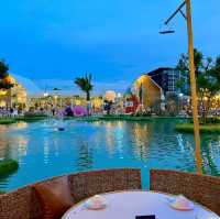 The Beach กลางกรุง คาเฟ่และร้านอาหารฟีลทะเล 